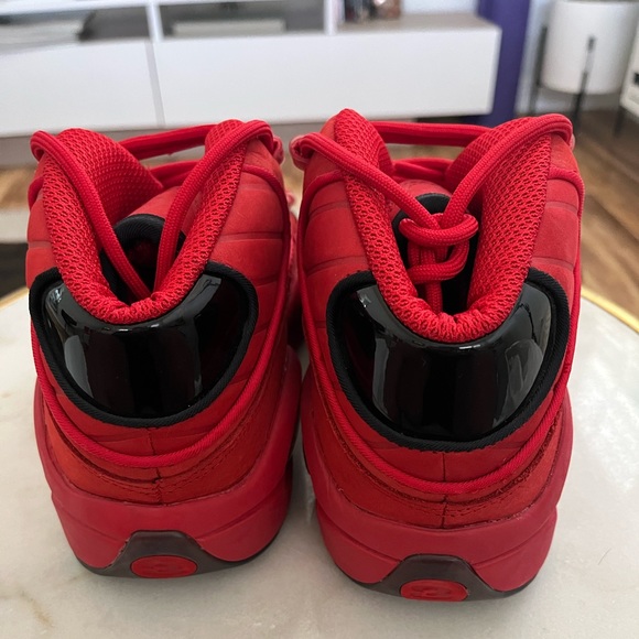 REEBOK QUESTION MID - BLACK/SCARLET/GOLD - Picture 3 of 5